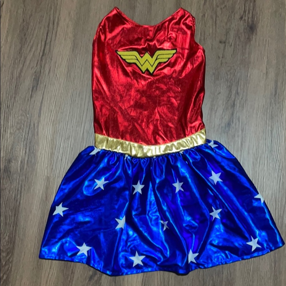 DC Comics Wonder Woman Pet Costume XL see sizing
